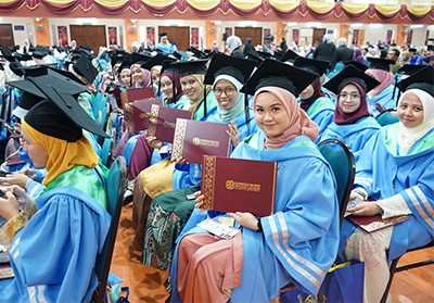 2511 Graduan dirai Sempena Majlis Konvokesyen UIS Kali Ke-26
